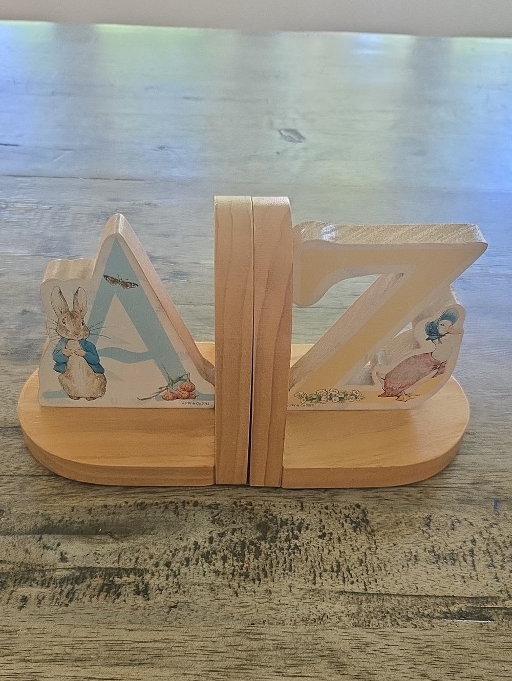 AZ Bookends